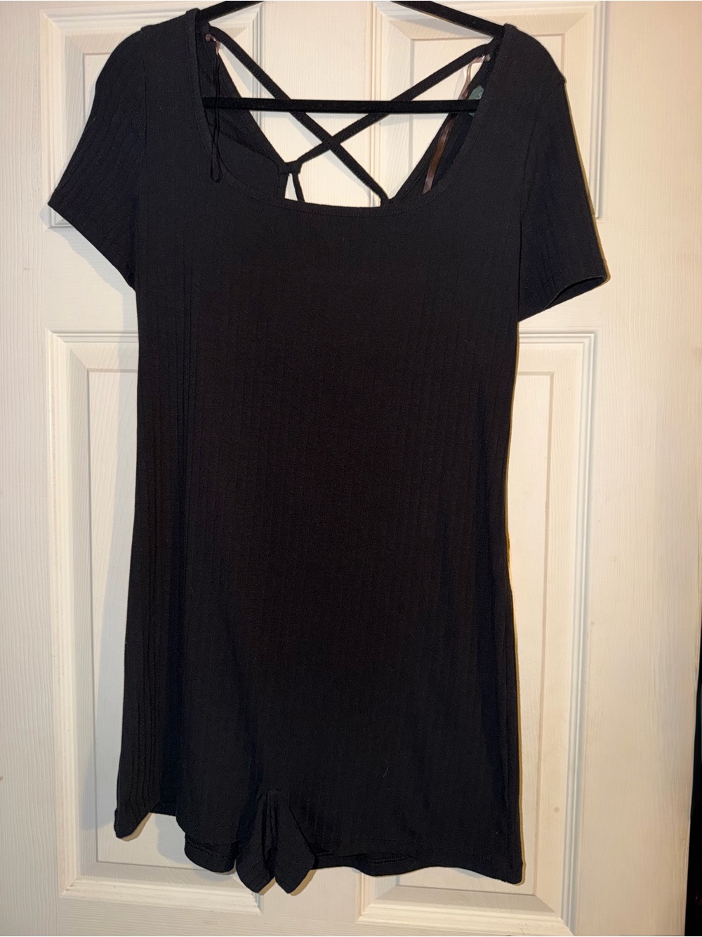 Women's Black Short Sleeve Crisscross Back Romper